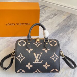 Black — Louis-vuitton-Bag-25.jpeg