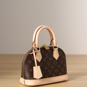 Beige — Louis-vuitton-Bag-33.jpeg