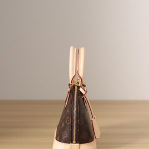 Beige — Louis-vuitton-Bag-40.jpeg
