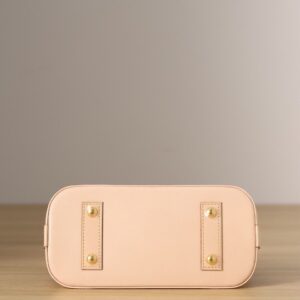 Beige — Louis-vuitton-Bag-42.jpeg